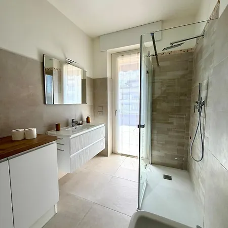 Apartament Sun - Bright With Sunny Terrace Conegliano